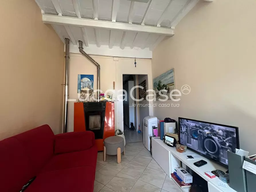 Immagine 2 di Terratetto in vendita  a Lucca