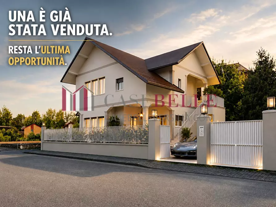 Immagine 1 di Casa semindipendente in vendita  a Camaiore