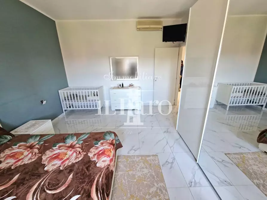 Immagine 9 di Appartamento in vendita  a Campi Bisenzio