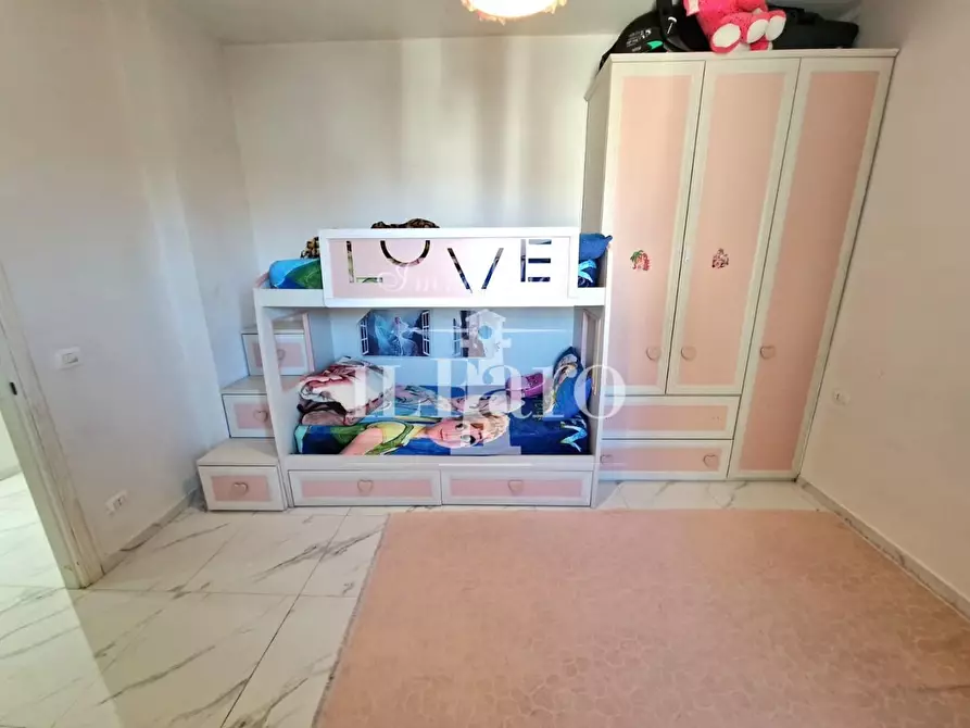 Immagine 13 di Appartamento in vendita  a Campi Bisenzio