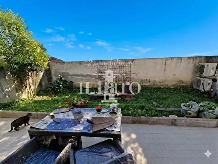 Immagine 4 di Appartamento in vendita  a Firenze