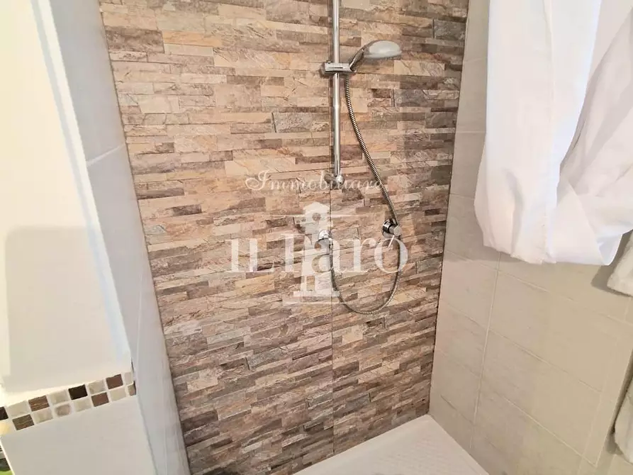 Immagine 21 di Appartamento in vendita  a Firenze