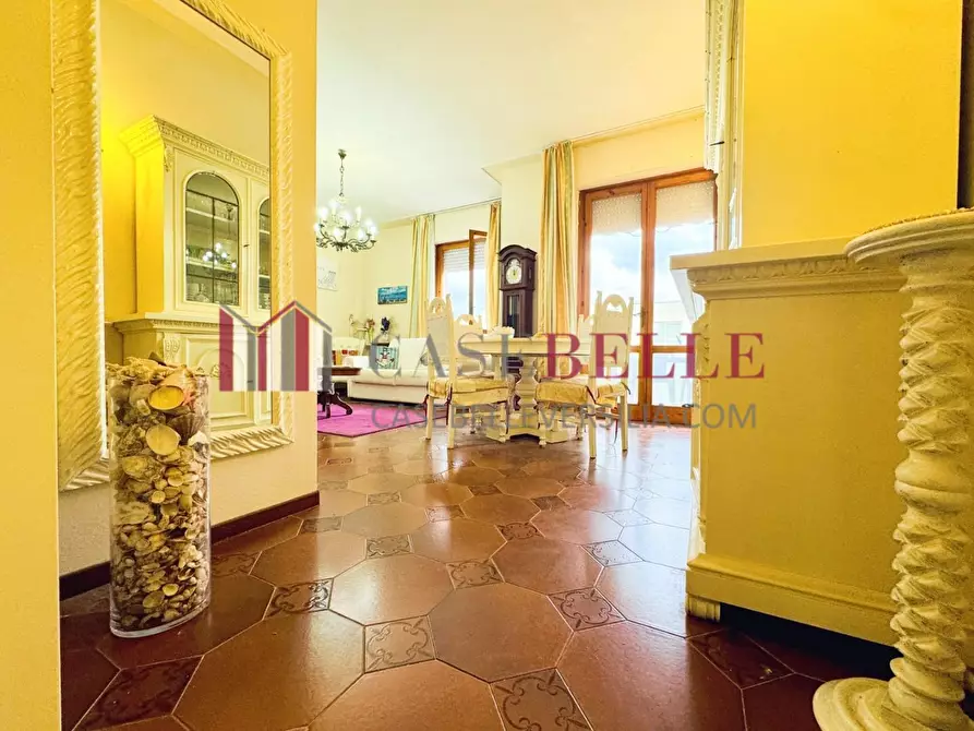 Immagine 10 di Appartamento in affitto  a Camaiore