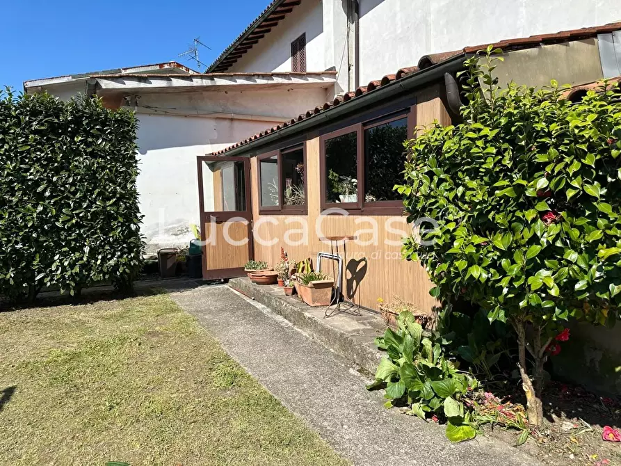 Immagine 34 di Terratetto in vendita  a Barga