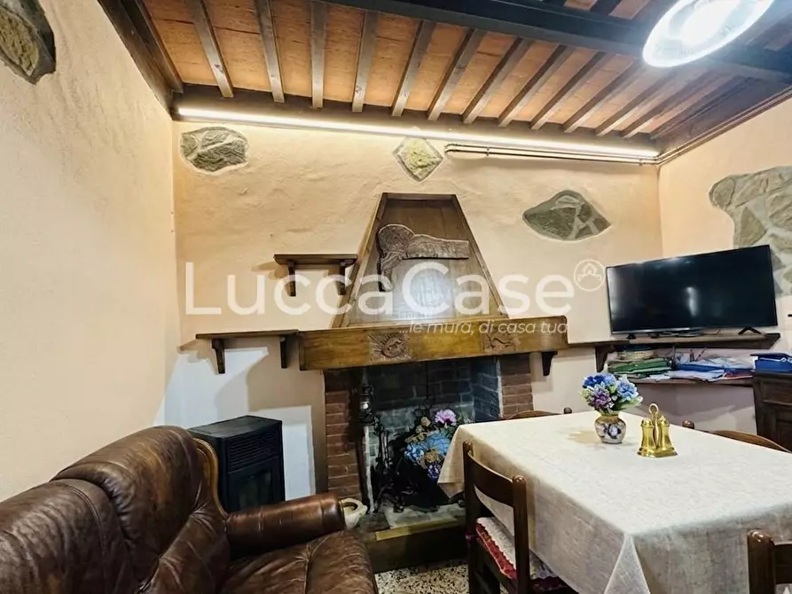 Immagine 3 di Terratetto in vendita  a Barga