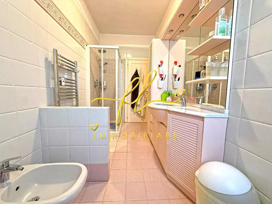 Immagine 35 di Appartamento in vendita  a Cecina