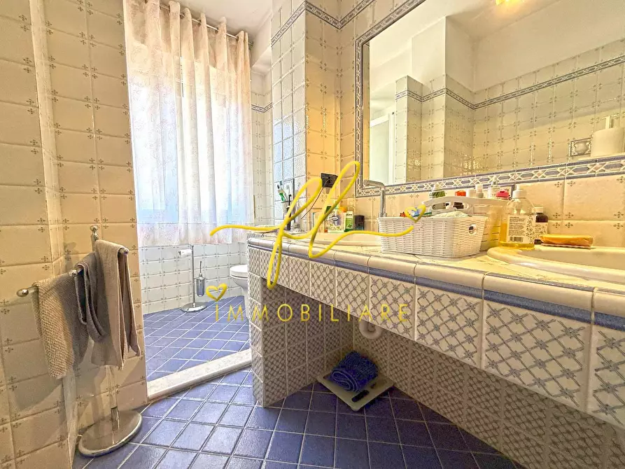 Immagine 23 di Appartamento in vendita  a Cecina