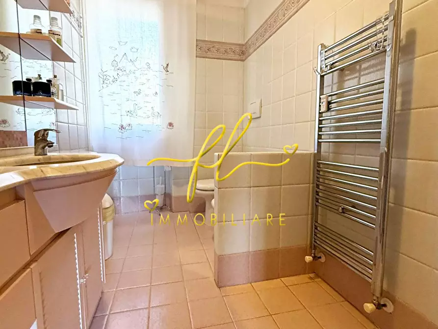 Immagine 37 di Appartamento in vendita  a Cecina