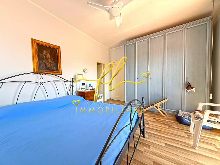 Immagine 17 di Appartamento in vendita  a Cecina