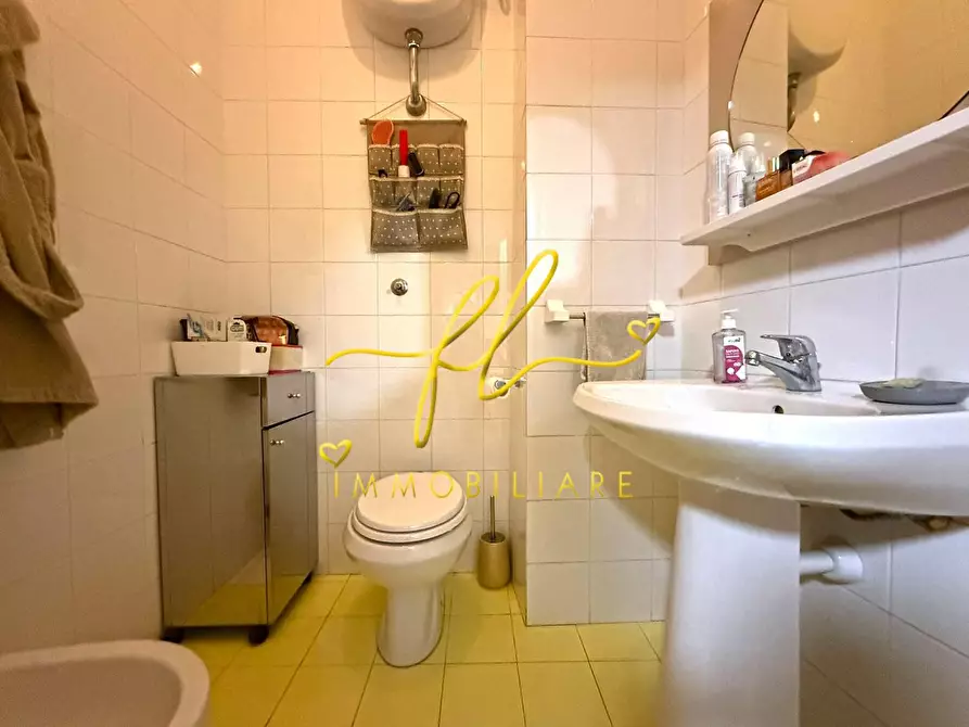 Immagine 30 di Appartamento in vendita  a Cecina