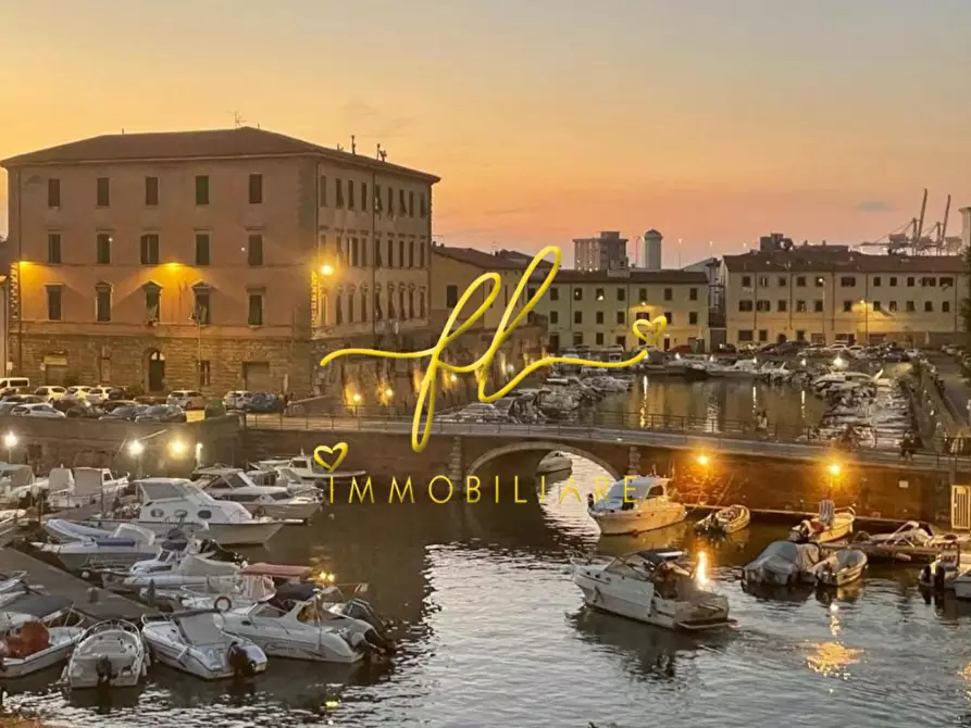 Immagine 15 di Appartamento in vendita  a Livorno