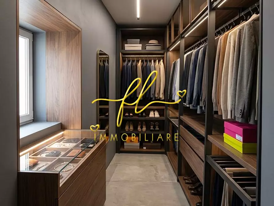 Immagine 6 di Appartamento in vendita  a Livorno