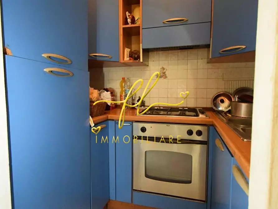 Immagine 5 di Appartamento in vendita  a Livorno