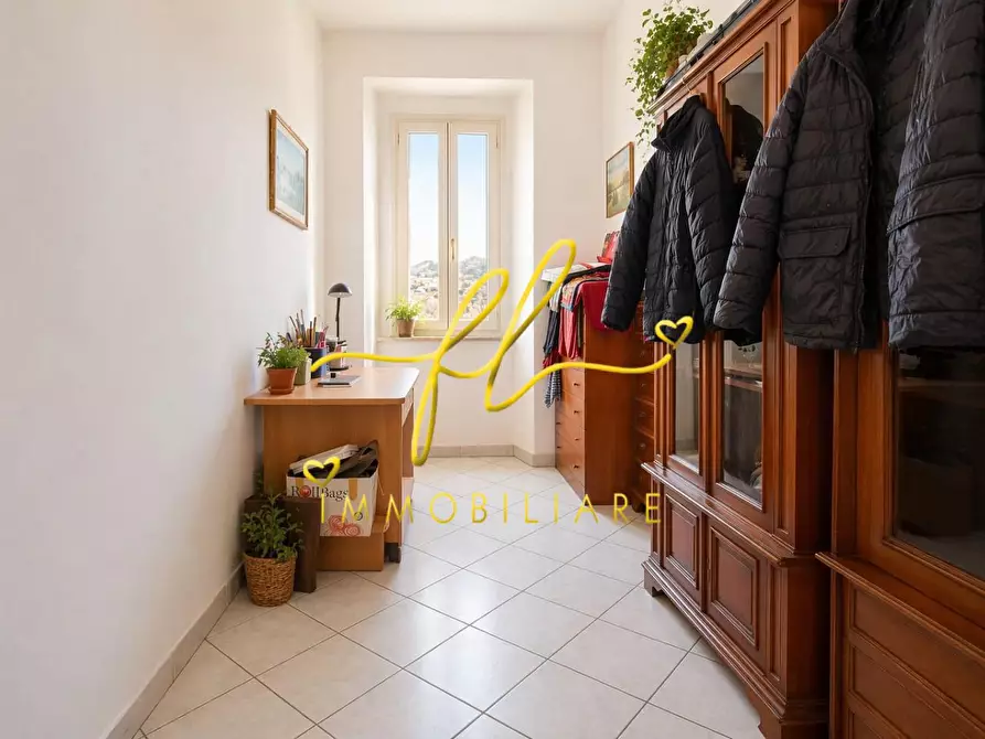 Immagine 10 di Appartamento in vendita  a Livorno