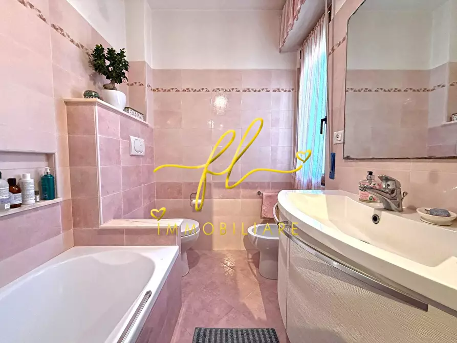 Immagine 20 di Appartamento in vendita  a Cecina