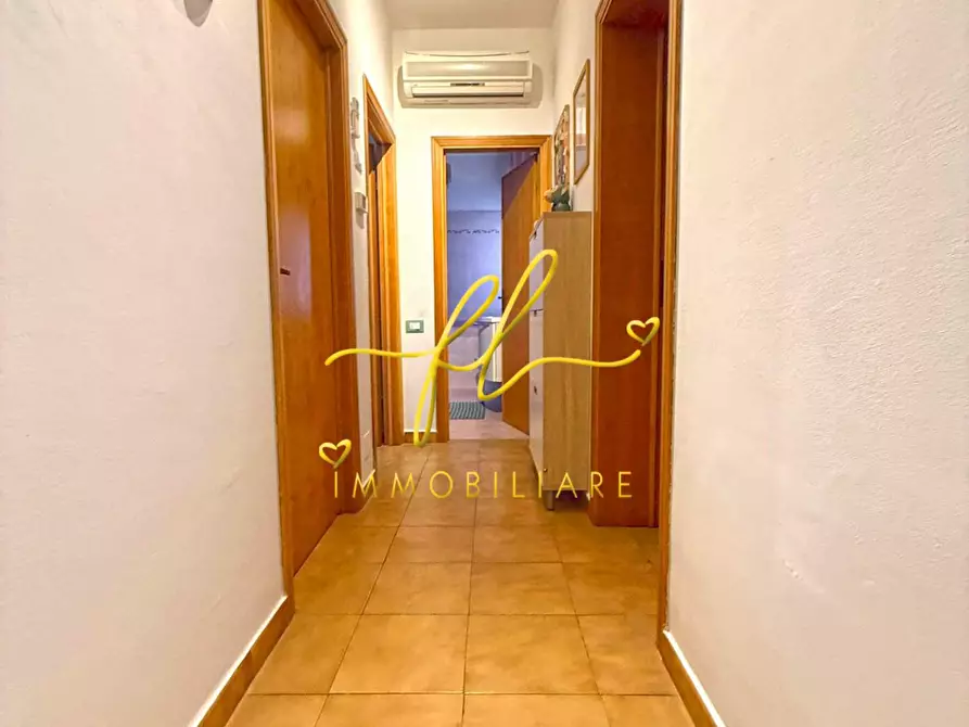 Immagine 11 di Appartamento in vendita  a Cecina