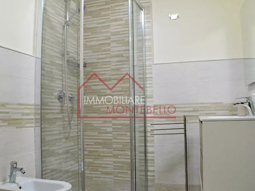 Immagine 10 di Casa colonica in vendita  a Camaiore