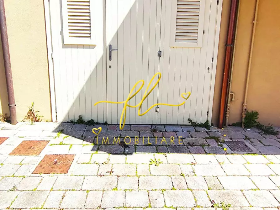 Immagine 15 di Appartamento in vendita  a Rosignano Marittimo