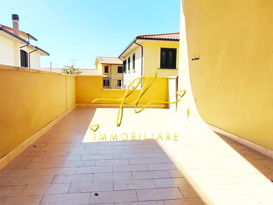 Immagine 11 di Appartamento in vendita  a Rosignano Marittimo