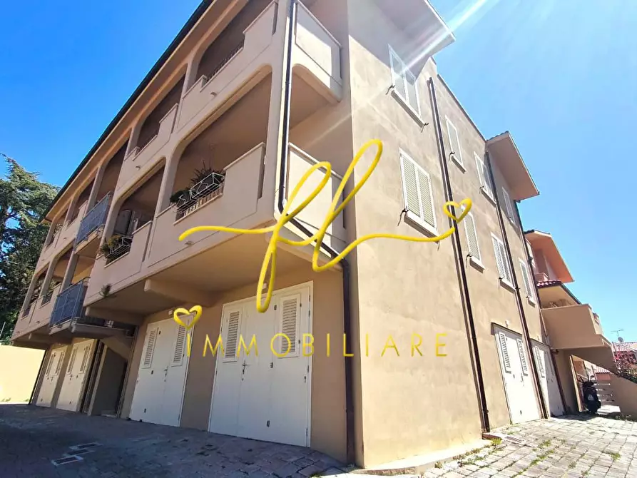 Immagine 5 di Appartamento in vendita  a Rosignano Marittimo