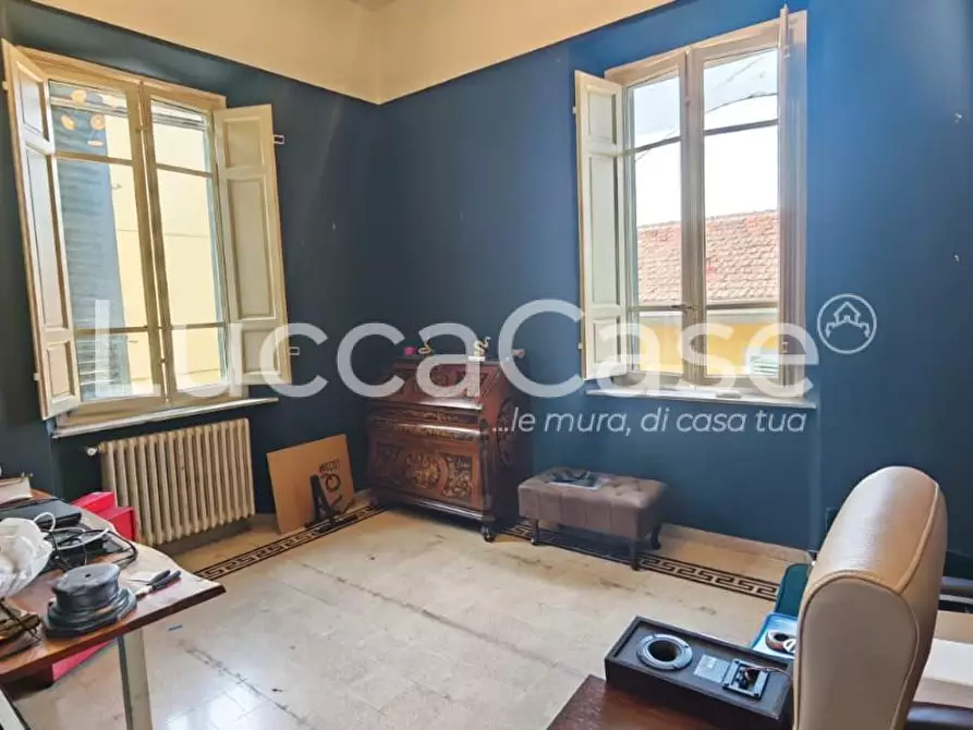 Immagine 5 di Villa in vendita  a Lucca