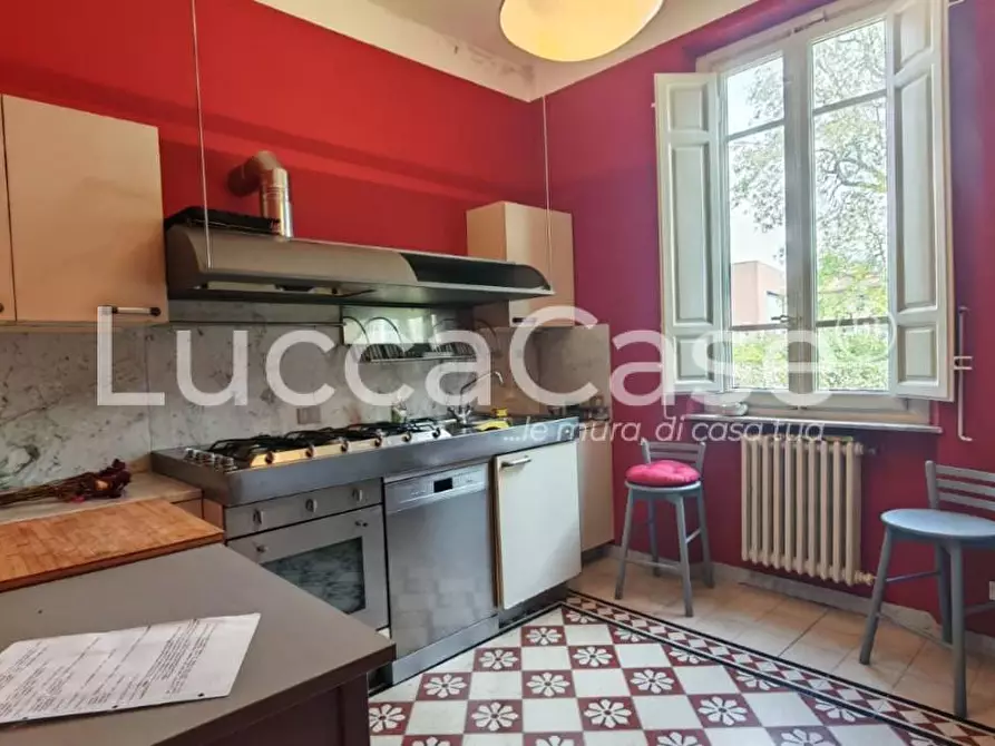 Immagine 20 di Villa in vendita  a Lucca