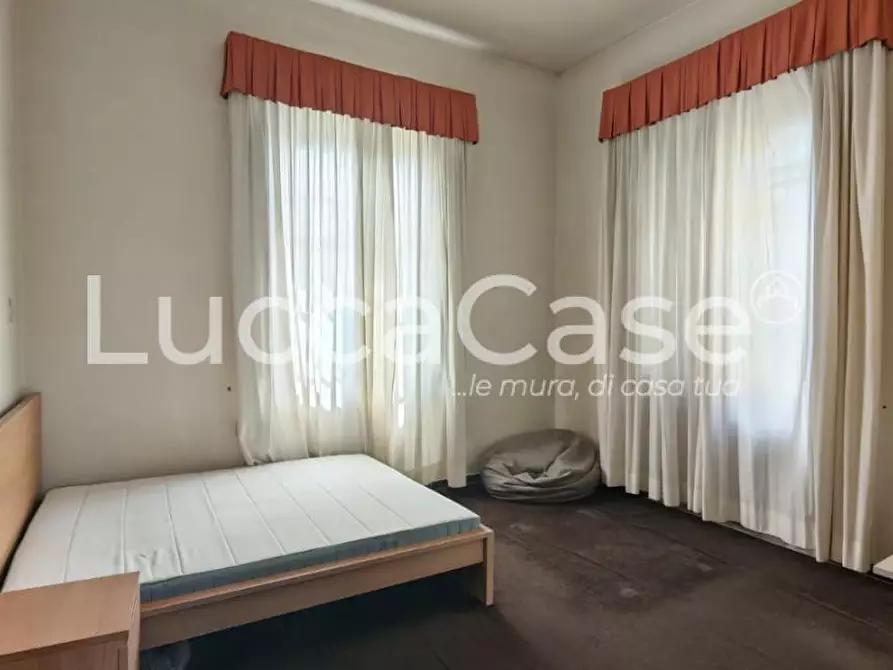 Immagine 8 di Villa in vendita  a Lucca