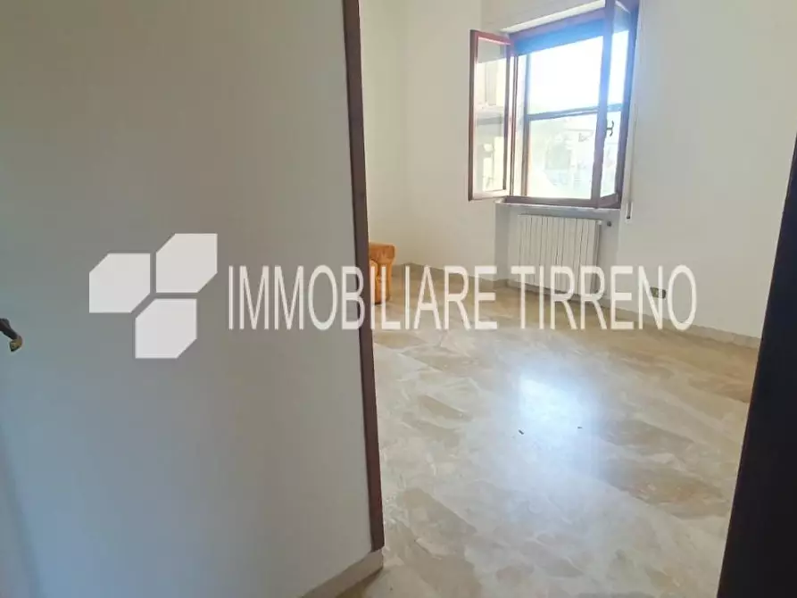 Immagine 19 di Appartamento in vendita  a Massa