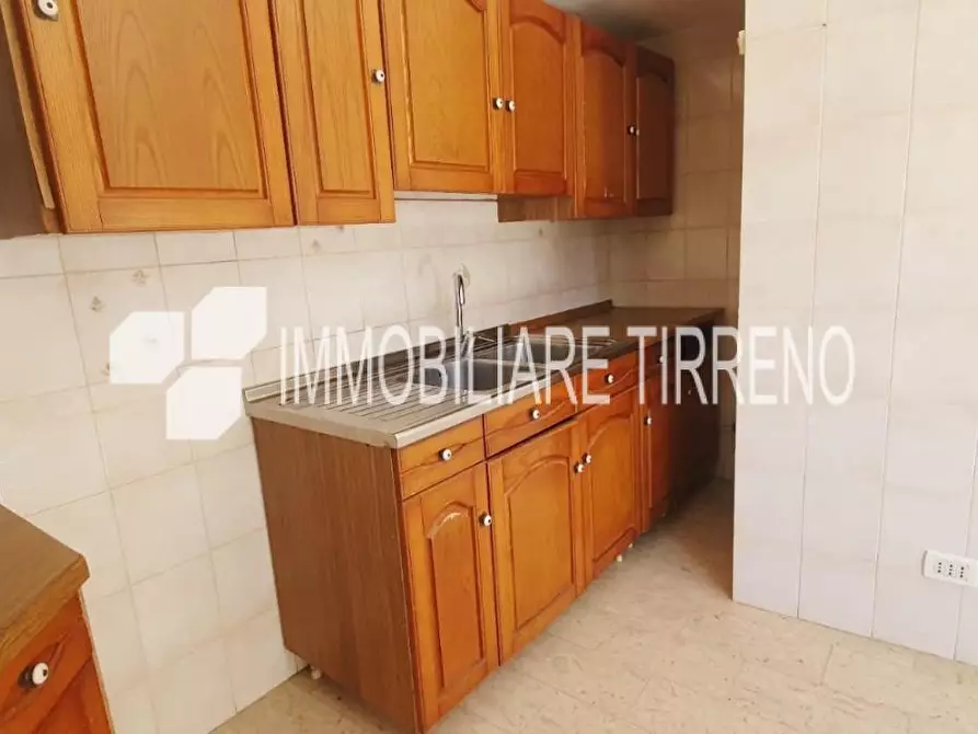 Immagine 10 di Appartamento in vendita  a Massa