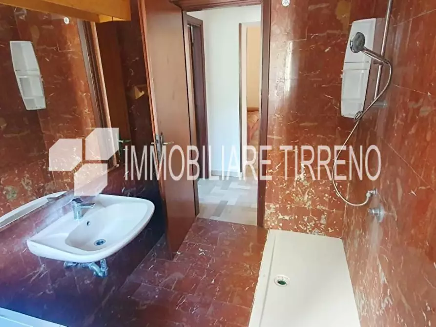 Immagine 20 di Appartamento in vendita  a Massa