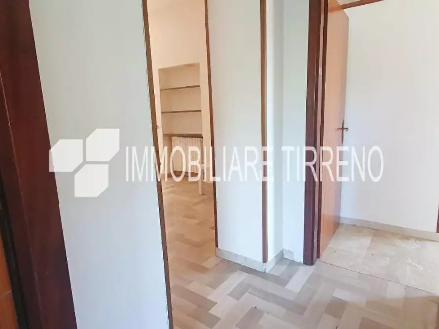 Immagine 13 di Appartamento in vendita  a Massa