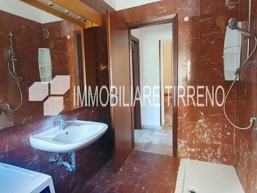 Immagine 23 di Appartamento in vendita  a Massa