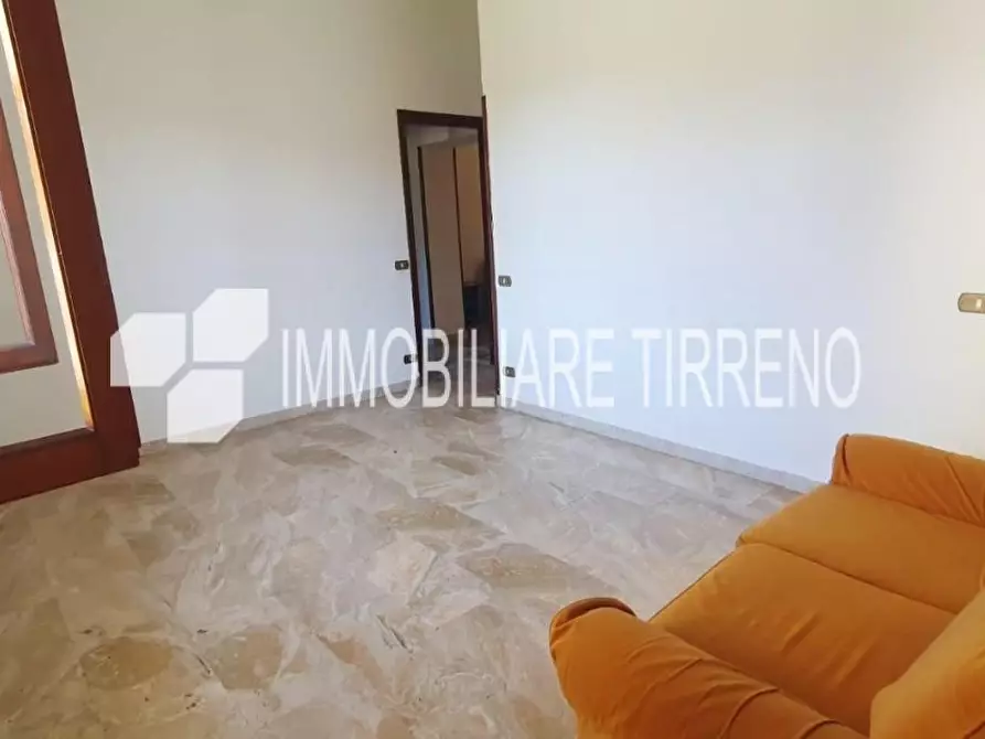 Immagine 18 di Appartamento in vendita  a Massa