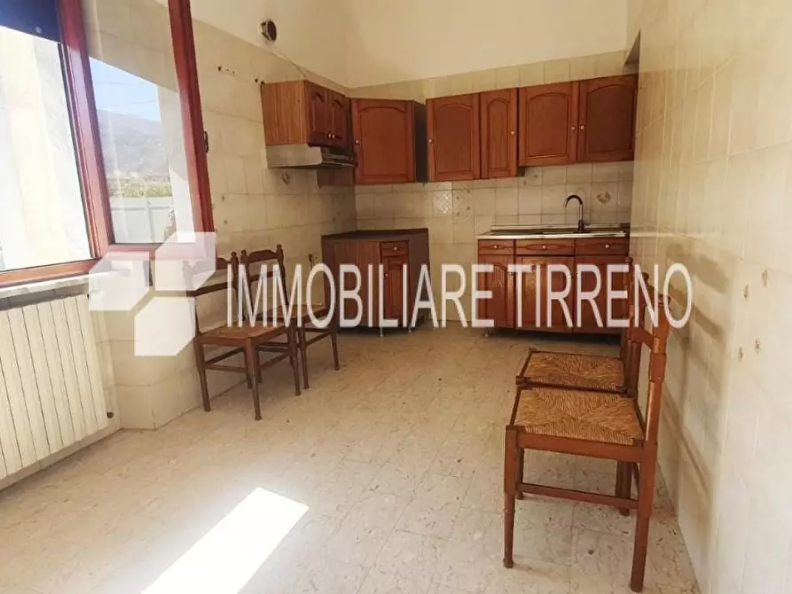 Immagine 9 di Appartamento in vendita  a Massa