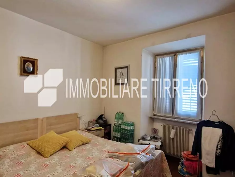 Immagine 15 di Terratetto in vendita  a Massa