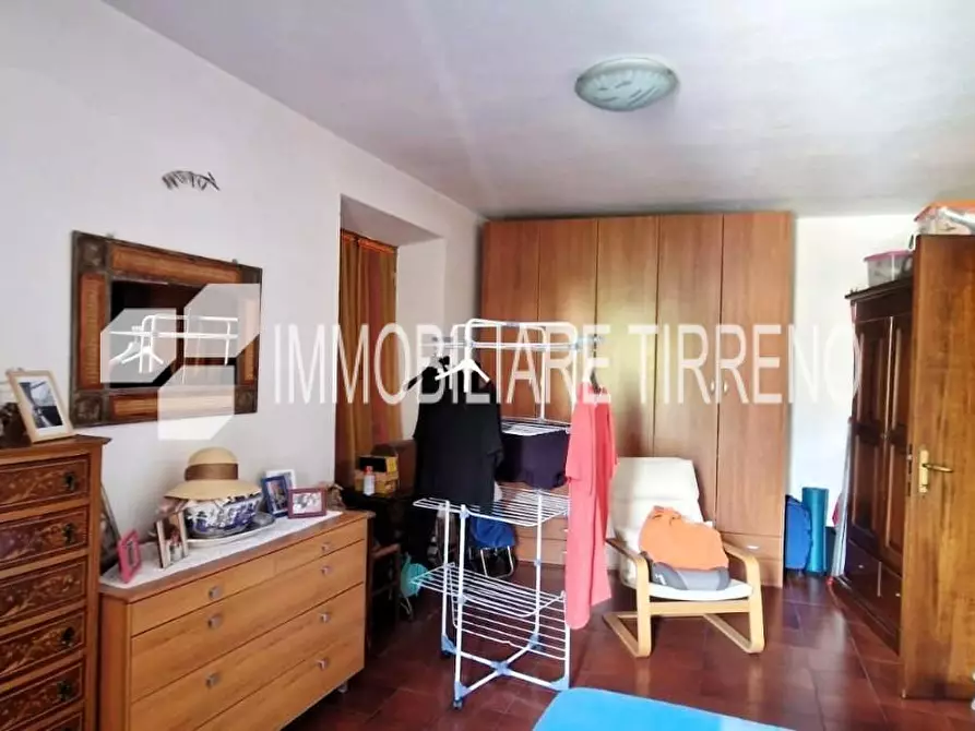 Immagine 16 di Terratetto in vendita  a Massa