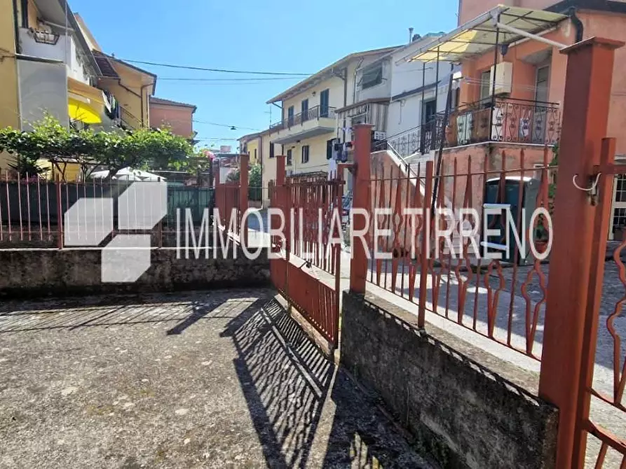 Immagine 8 di Terratetto in vendita  a Massa