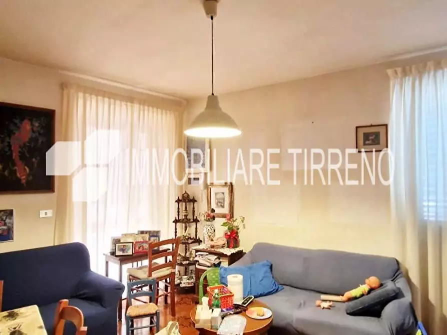 Immagine 5 di Terratetto in vendita  a Massa