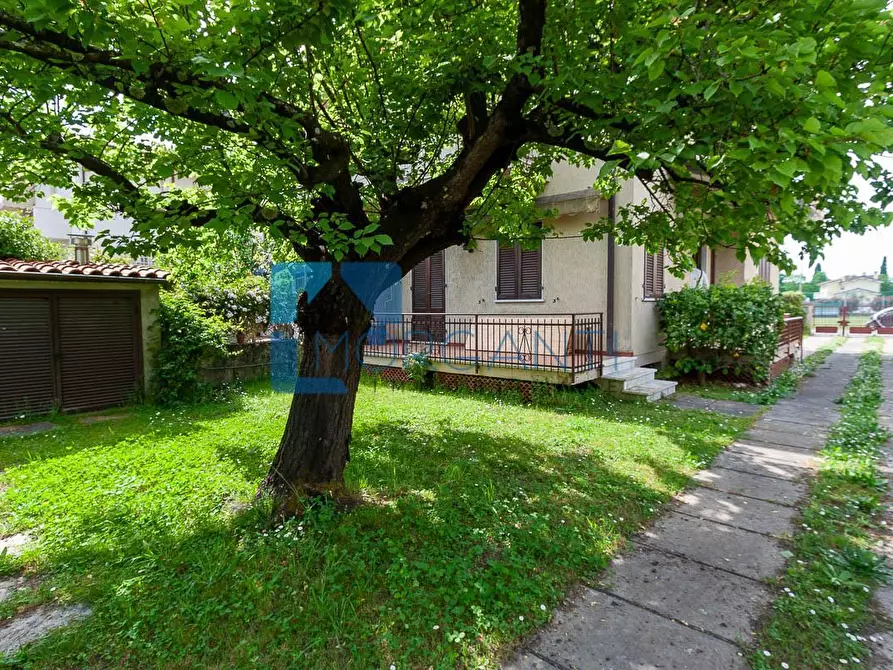 Immagine 8 di Casa bifamiliare in vendita  a Pietrasanta
