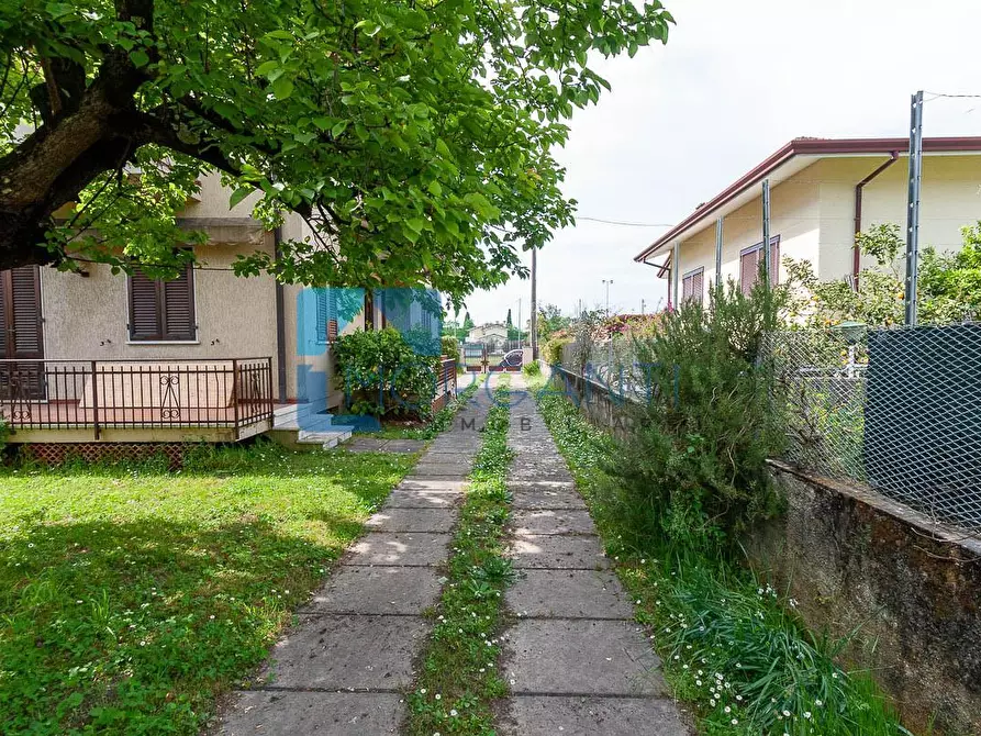Immagine 9 di Casa bifamiliare in vendita  a Pietrasanta