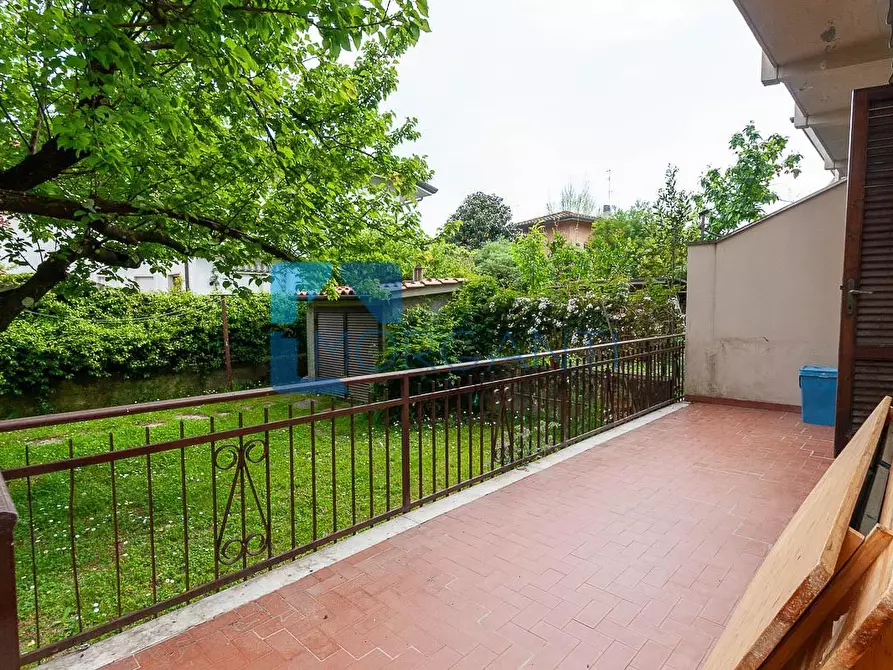 Immagine 12 di Casa bifamiliare in vendita  a Pietrasanta