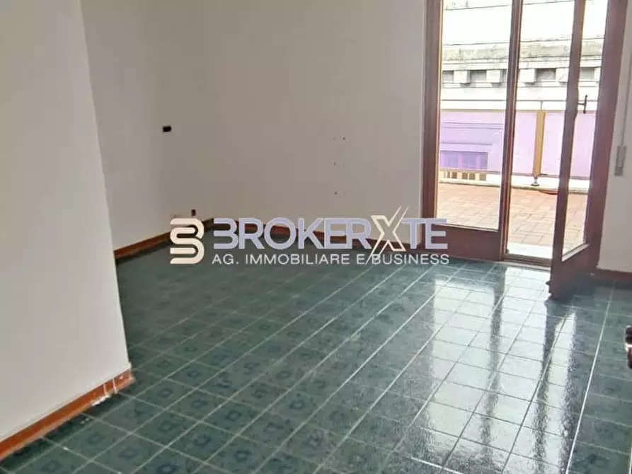 Immagine 18 di Appartamento in vendita  a Carrara