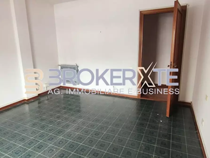 Immagine 17 di Appartamento in vendita  a Carrara