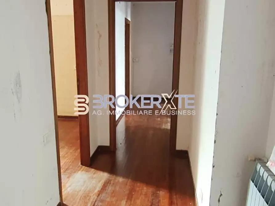 Immagine 3 di Appartamento in vendita  a Carrara