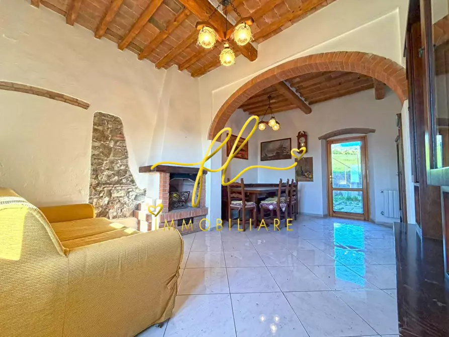 Immagine 2 di Terratetto in vendita  a Castellina Marittima