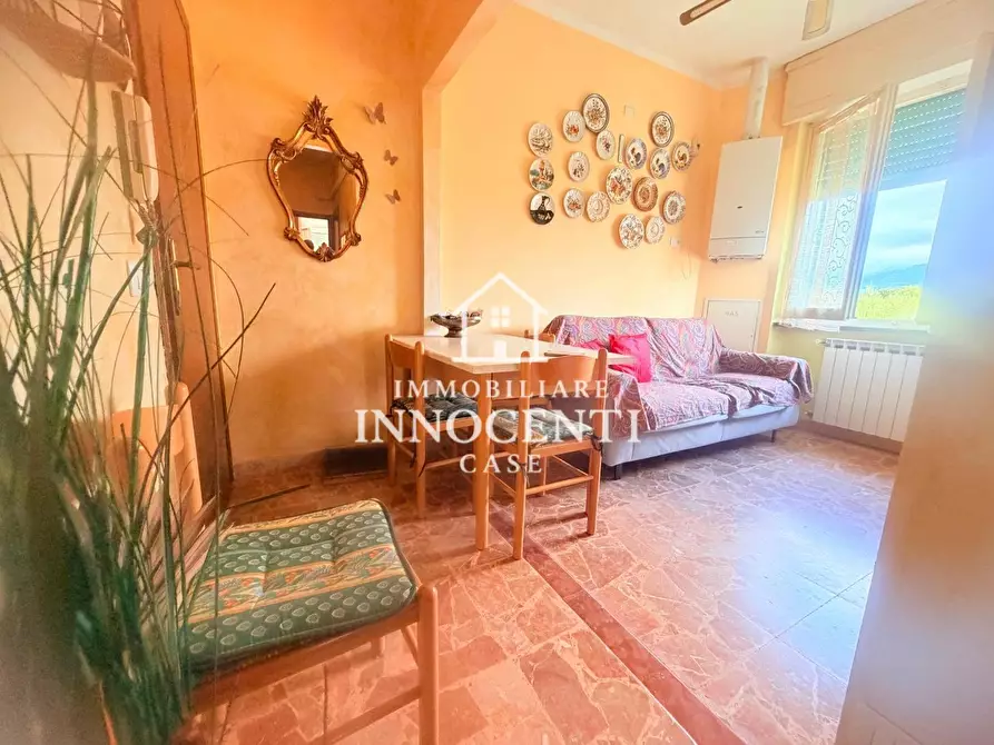 Immagine 5 di Appartamento in vendita  a Massa