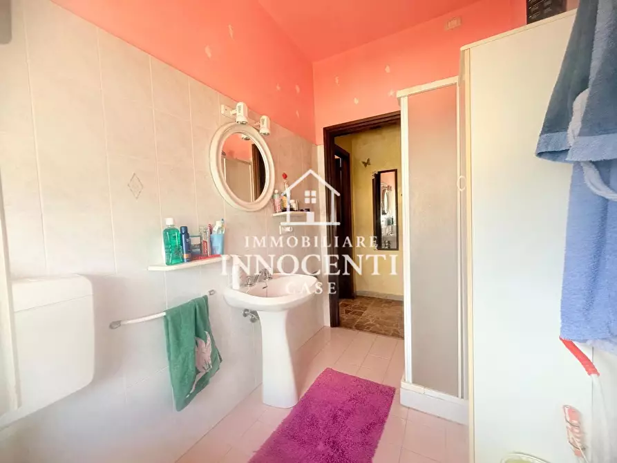 Immagine 8 di Appartamento in vendita  a Massa