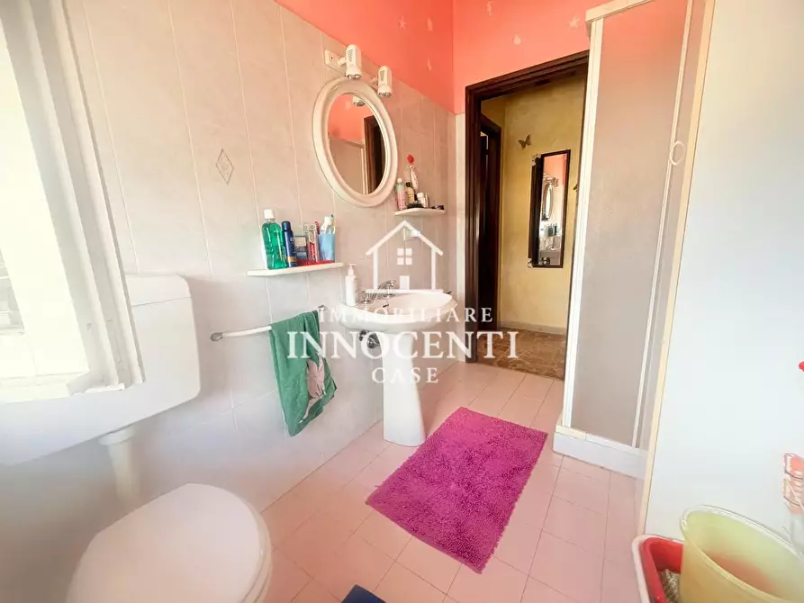 Immagine 9 di Appartamento in vendita  a Massa