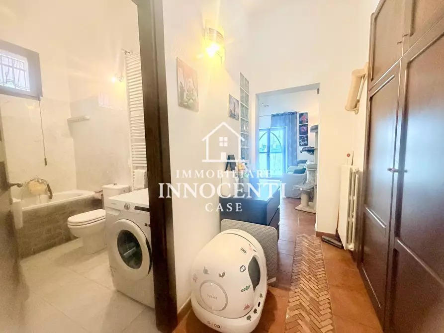 Immagine 10 di Appartamento in vendita  a Massa