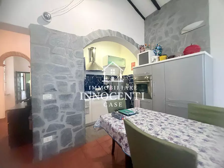 Immagine 3 di Appartamento in vendita  a Massa